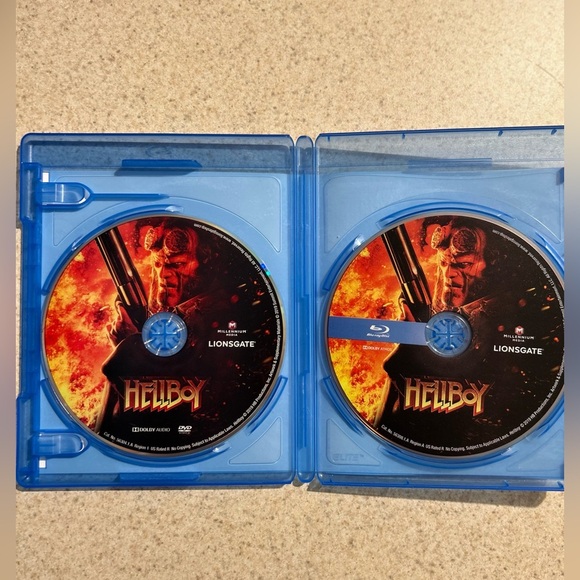 Hellboy Blu-ray Disc - Blue and Red - Picture 2 of 3